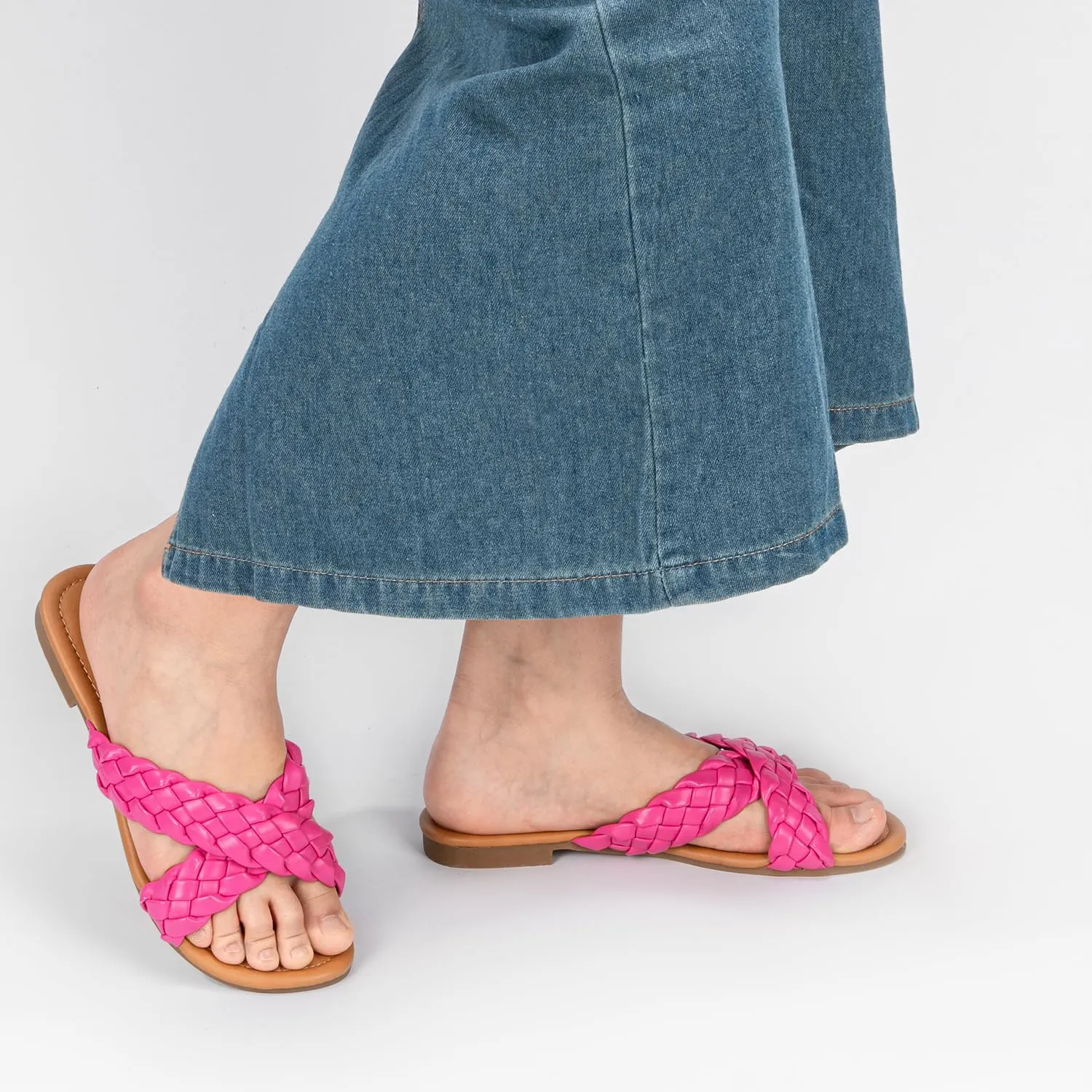 ATHMILE Women's Flat Sandals Crossover Braided Sandals for Women Fashion Round Open Toe Slip On Slide for Dressy Summer