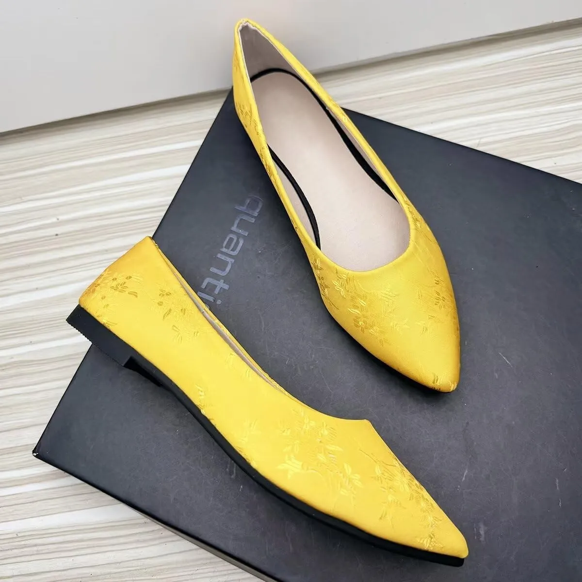 Hee grand Classic Solid Pointed Toe Ballet Flats Womens Shallow Satins Dress Shoes Casual Comfort Slip-On Loafers Light Weight Walking Flats