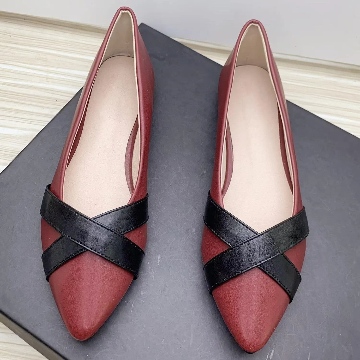 Hee grand Flats for Women Retro Criss-Cross Ballet Flats Pointed Toe Dress Shoes Lightweight Slip On Loafers