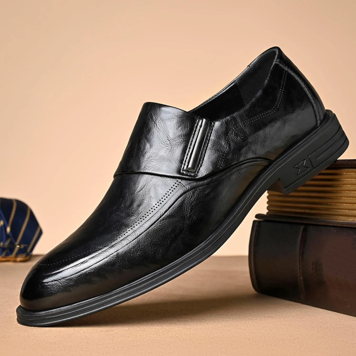 Mens Retro Leather Slip On Dress Loafers Classic Low Heels Pointed Toe Penny Shoes for Formal Business Wedding Office