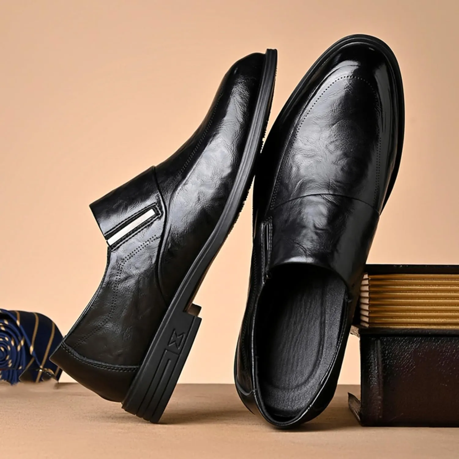 Mens Retro Leather Slip On Dress Loafers Classic Low Heels Pointed Toe Penny Shoes for Formal Business Wedding Office