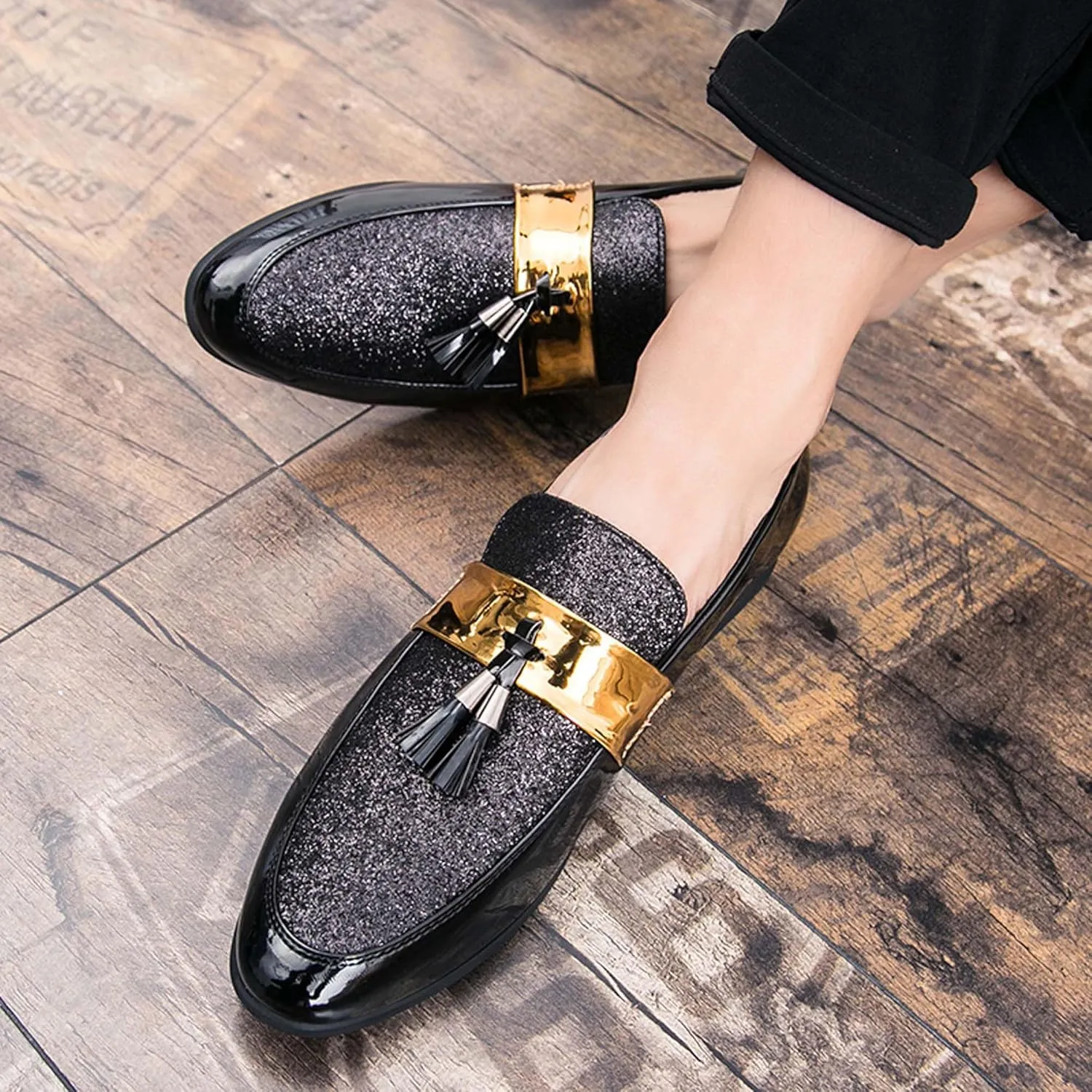 Mens Slip on Glitter Pointed Toe Leather Shoes with Fringe Decoration Chelsea Shoes Mens Formal Loafers Suitable for Daily wear, Party, Nightclub, Date, Formal wear, etc.