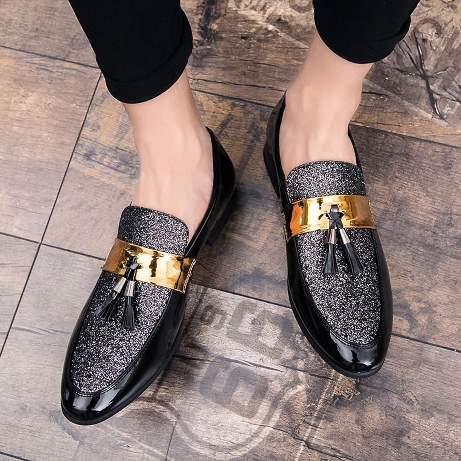 Mens Slip on Glitter Pointed Toe Leather Shoes with Fringe Decoration Chelsea Shoes Mens Formal Loafers Suitable for Daily wear, Party, Nightclub, Date, Formal wear, etc.