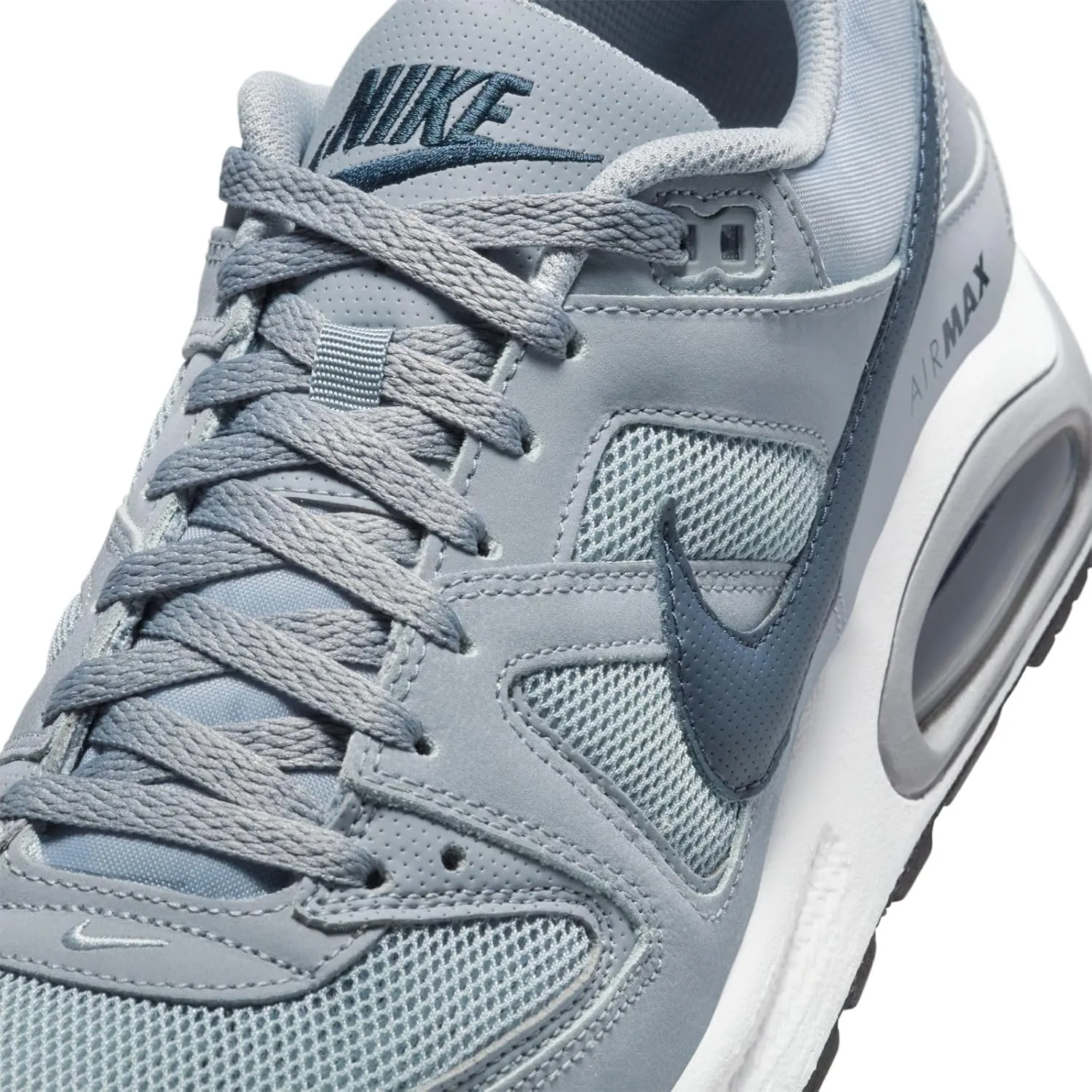 NIKE Men's Low-Top Sneakers Multisport Outdoor Shoes