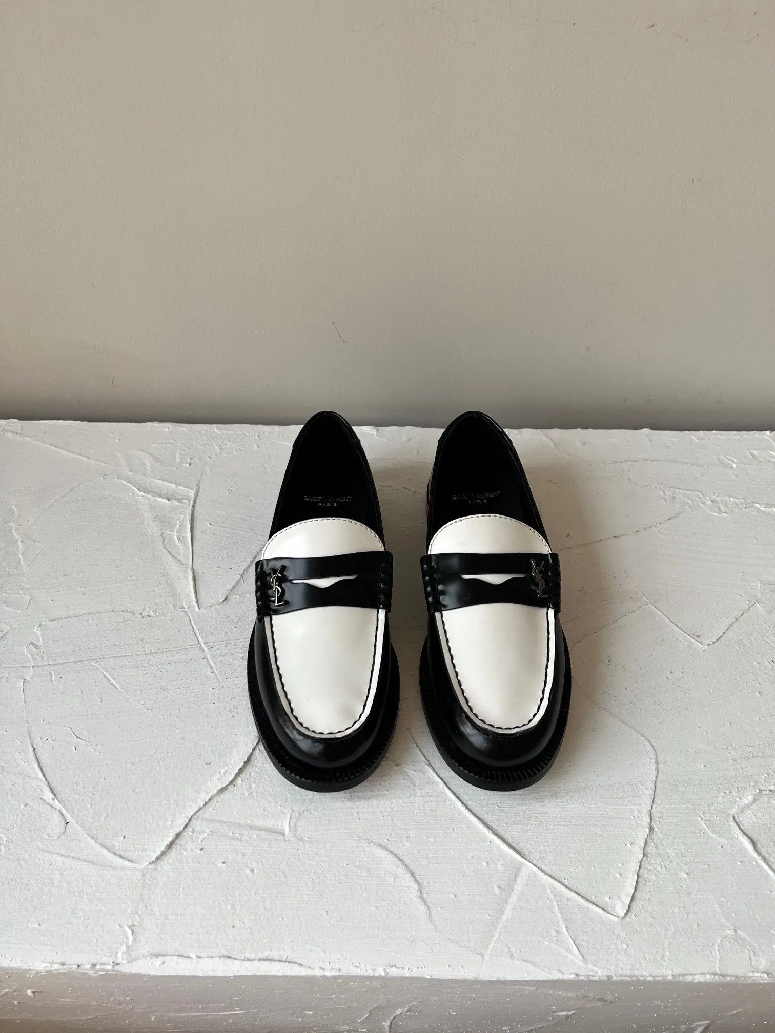 Saint Unbeatable range Laurent CALFSKIN BLACK Economical WHITE LE SL LOAFER AND