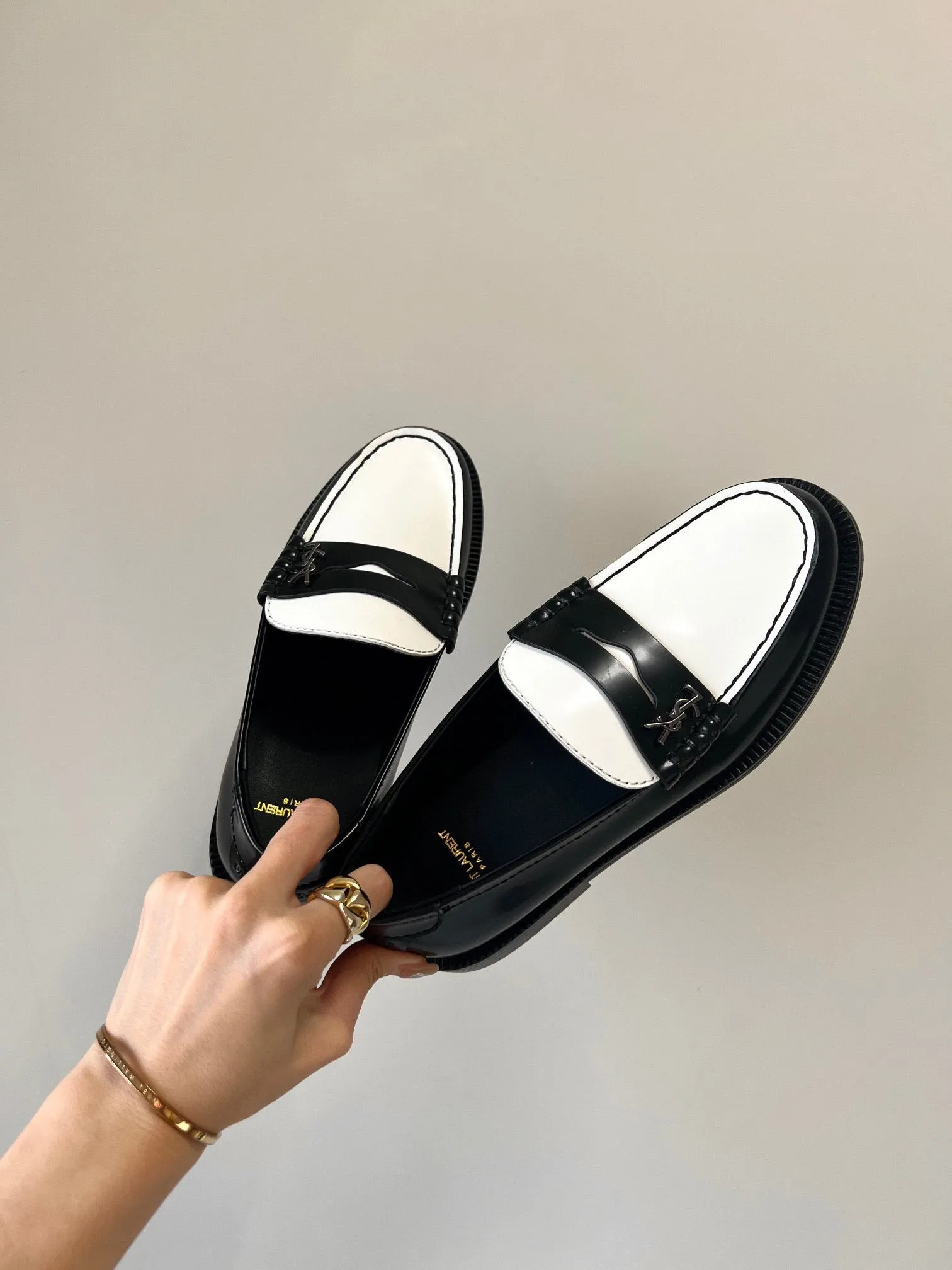 Saint Unbeatable range Laurent CALFSKIN BLACK Economical WHITE LE SL LOAFER AND