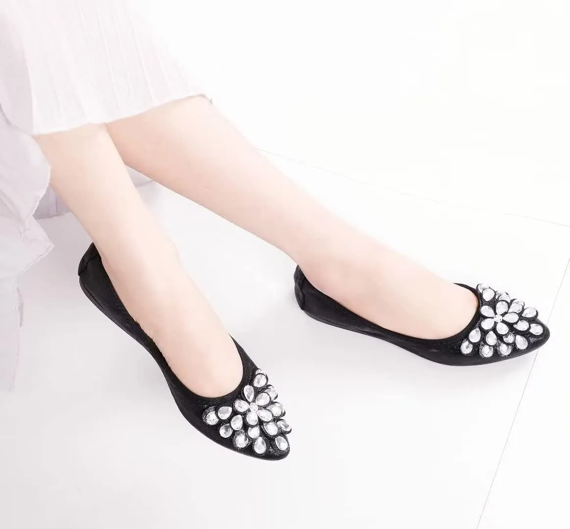 Stunner Womens Foldable Pointed Toe Ballet Flats Rhinestone Loafers Fashion Flats