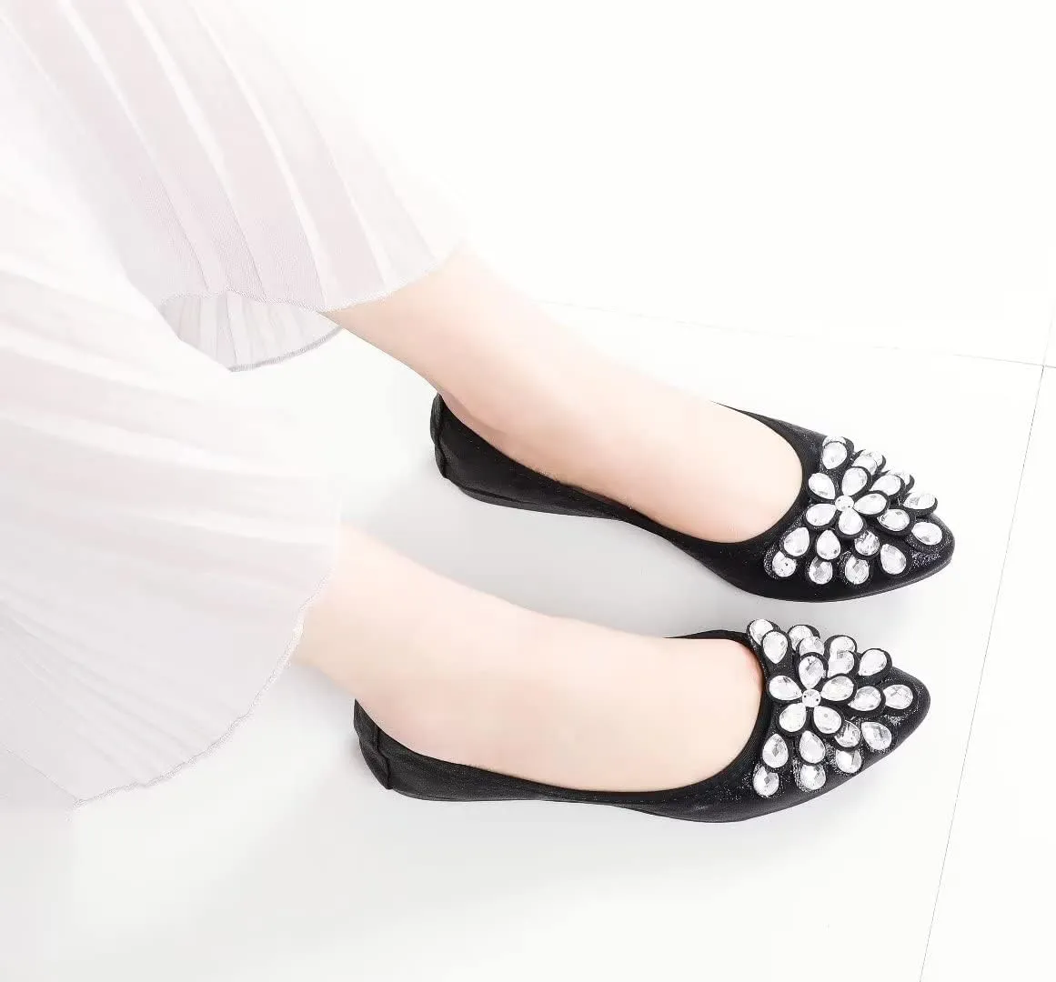 Stunner Womens Foldable Pointed Toe Ballet Flats Rhinestone Loafers Fashion Flats