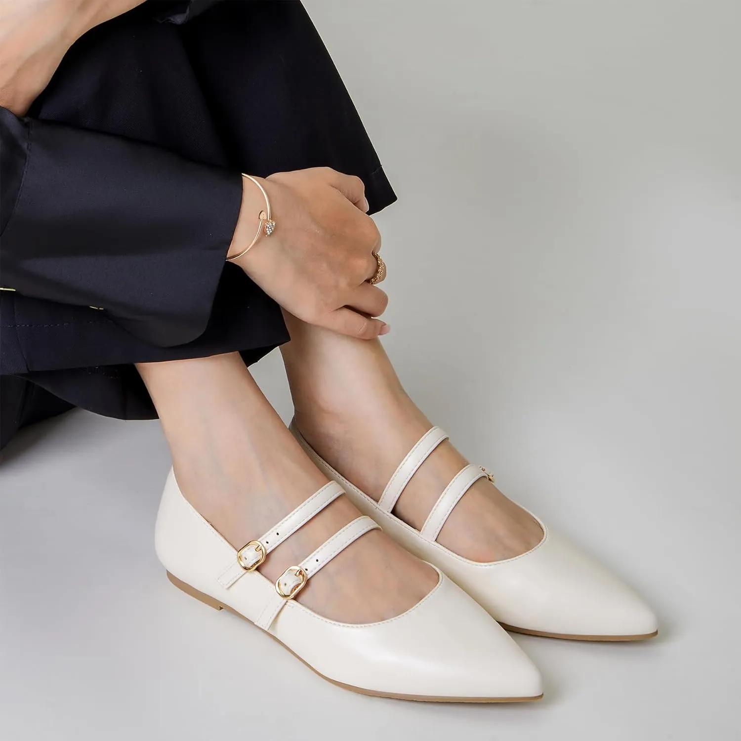 Trary Flats for Women Closed Pointed Toe Mary Jane Shoes Women Comfortable Slip on Ballet Flats Dressy Shoes Adjustable Strap PU Leather Mary Janes Loafers
