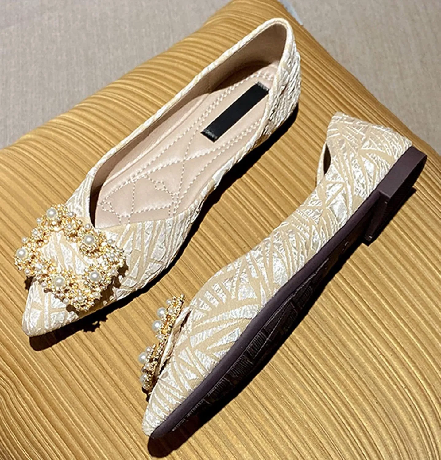 WENJIAZHIZHI Women's Rhinestones Pointed Toe Ballet Flats Casual Slip-On Walking Flats Loafers for Women Dressy Comfortable Shoes