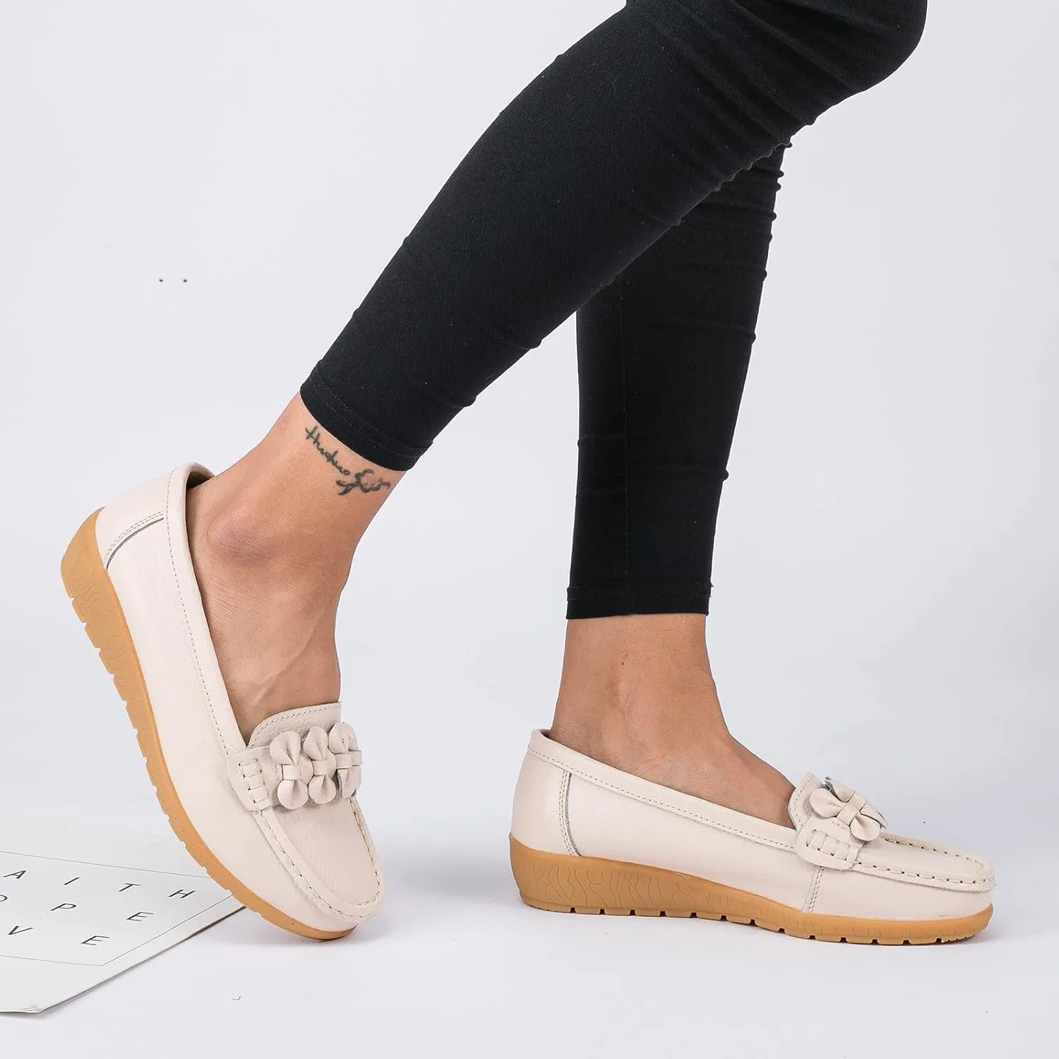 ZBYY Women's Casual Loafers Slip On Driving Loafers Comfortable Leather Outdoor Walking Flat Shoes Flat Boat Shoes