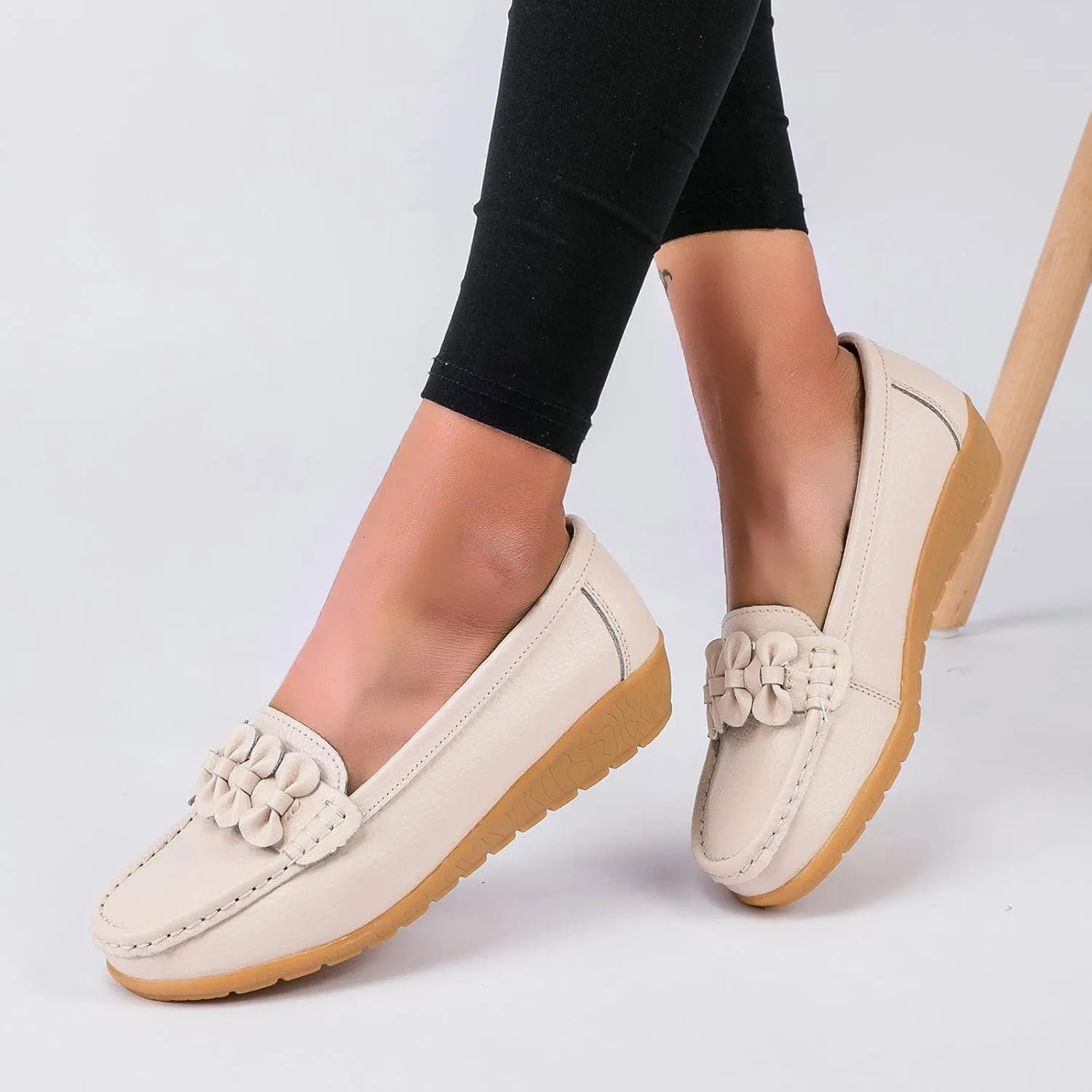 ZBYY Women's Casual Loafers Slip On Driving Loafers Comfortable Leather Outdoor Walking Flat Shoes Flat Boat Shoes